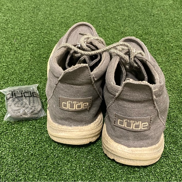 Size 9 US Hey Dude’s - Picture 5 of 6